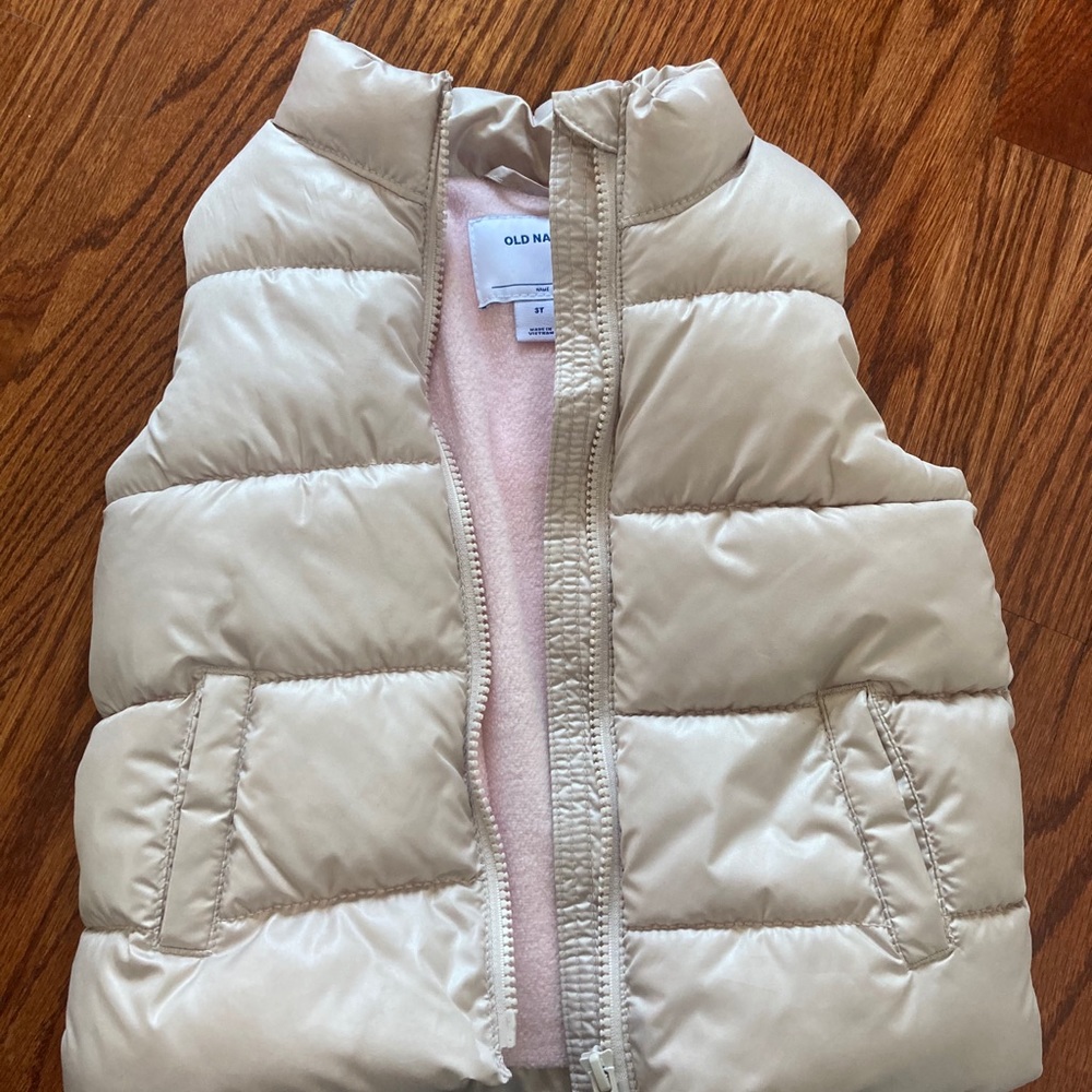 Old Navy pink toddler girls Vest size 3 3T